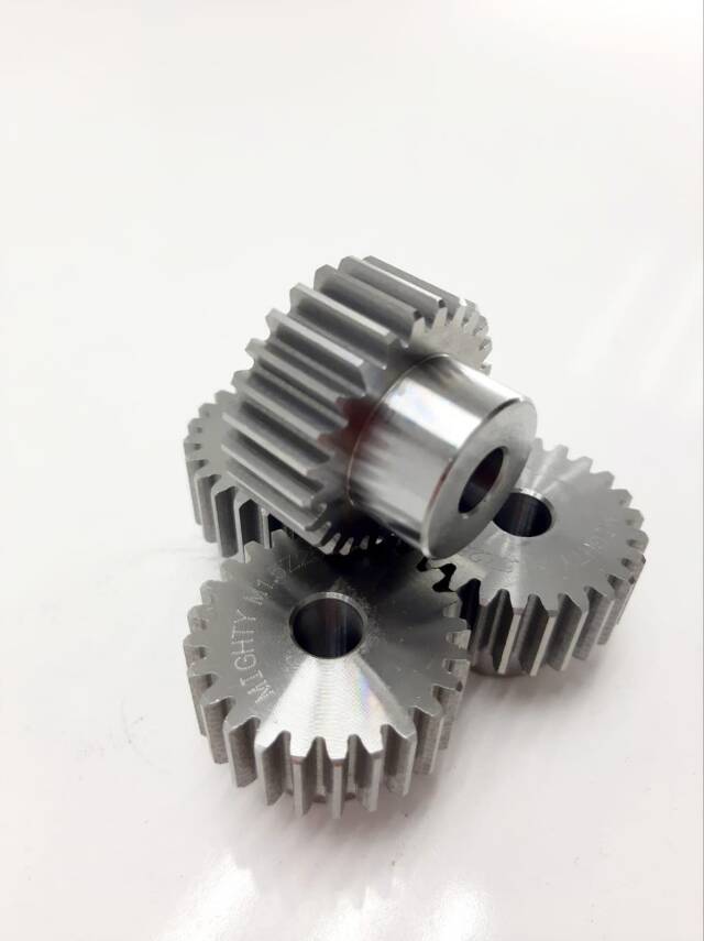 M1.5 Z30 Diş Pilot Delikli Düz Pinyon - 3