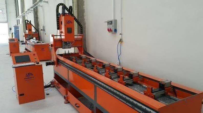 Profil Delik Delme Ve Profil İşleme Cnc Makinesi - Cnc Router